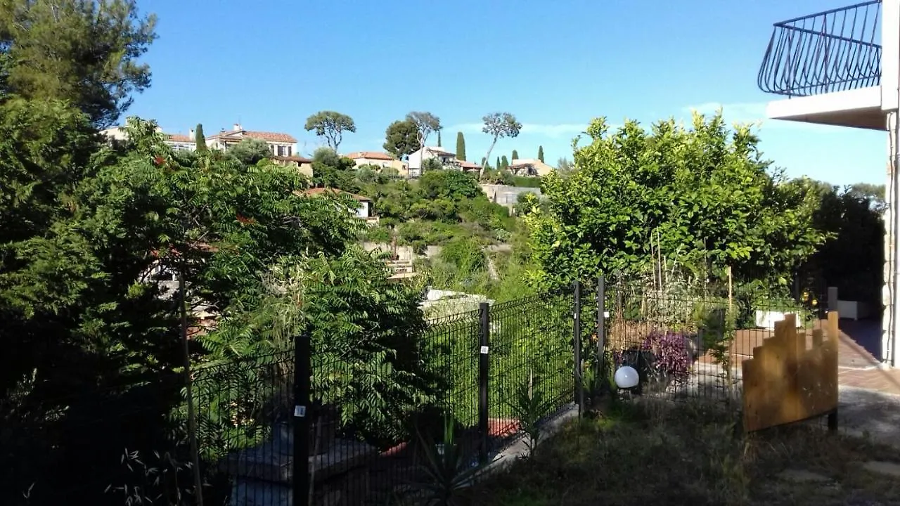 Emplacement Ideal Pour Cette Maisonnette Avec Jardin Et Cuisine D'Ete Villa Roquebrune-Cap-Martin 0*,